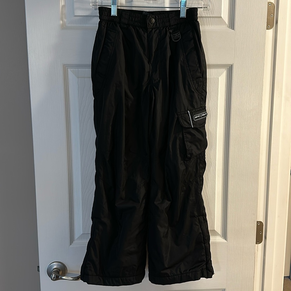Zero Xposur Black ski/snow pants. Size Youth M 10-12